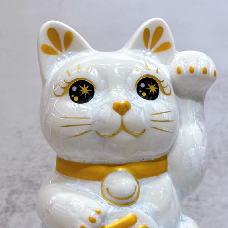 【萬両福貓】日本清水燒招財貓 | 花結晶 青白 千万両 左