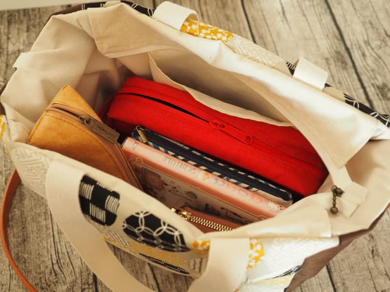 原創手工縫製托特側肩包帆布包 啡色和風圓型圖案 側揹手挽兩用