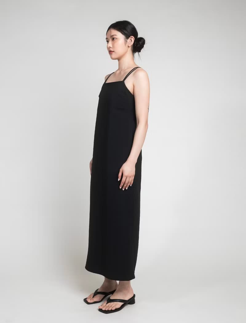 Black 經典黑 / 泡泡紗 度假修身 Bra 長洋裝