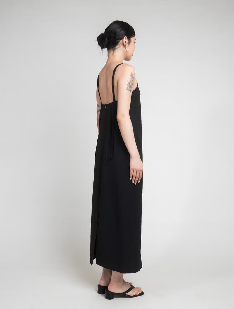 Black 經典黑 / 泡泡紗 度假修身 Bra 長洋裝