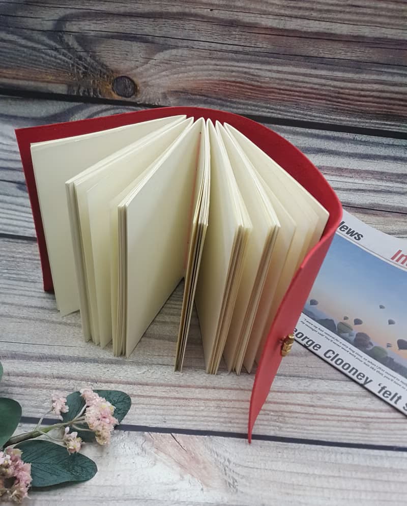 Daisy Mixed Stitching Journal - Imperial Red