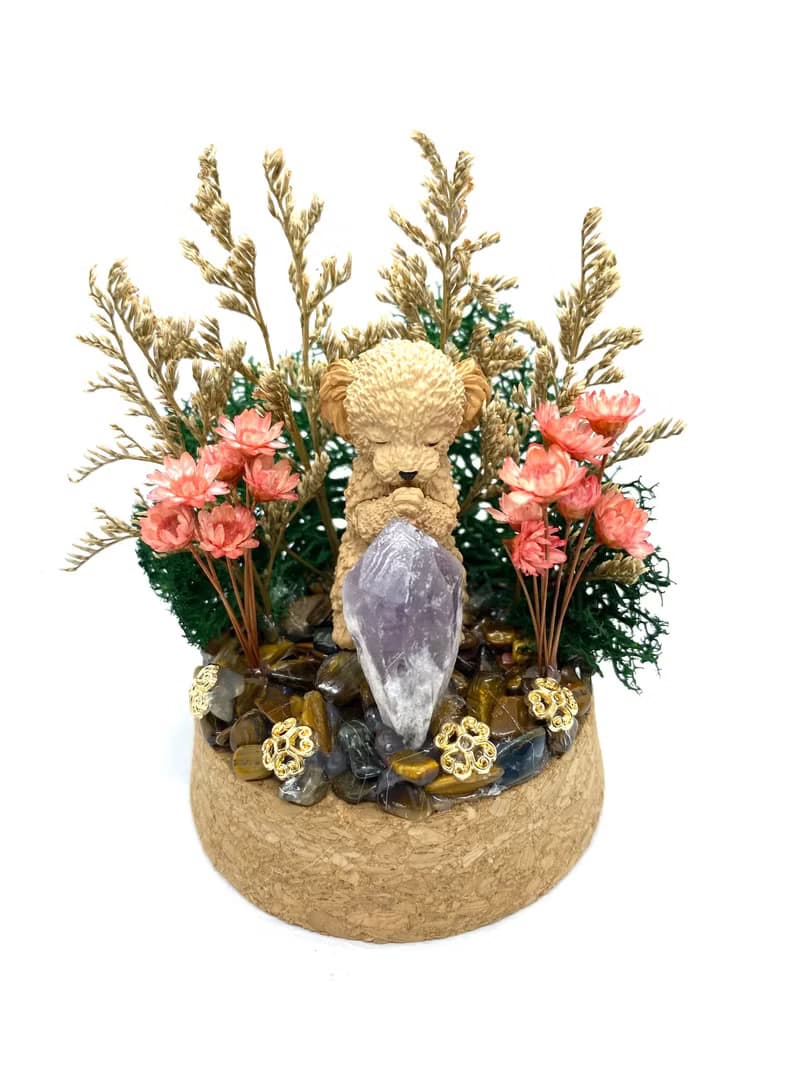 綠色森林-貴賓狗與紫水晶-手工玻璃罩公仔/水晶/乾燥花擺設