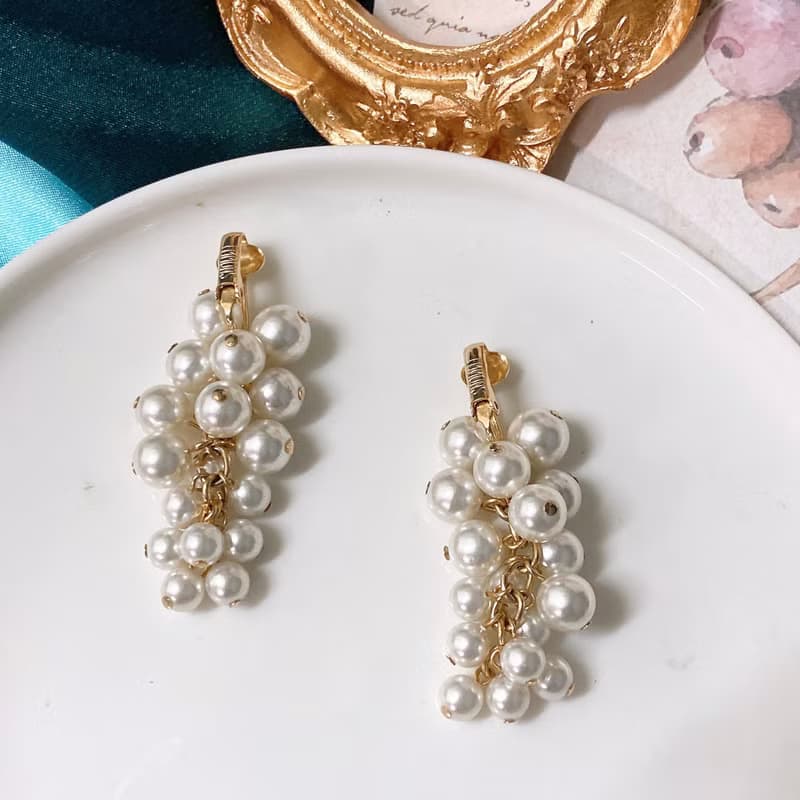 【西洋古董飾品】Emmons 優美大小果實珍珠串 晃動不規則 耳環耳