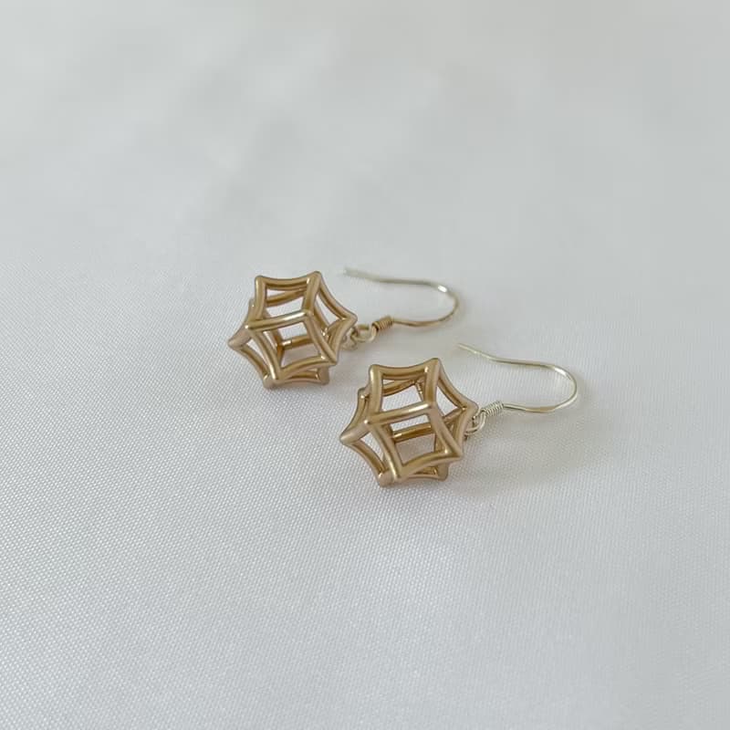 【O34a】幾何耳飾 鏤空圓管 晶格 樹脂 金屬色系