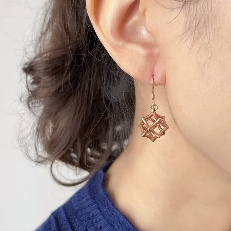 【O34a】幾何耳飾 鏤空圓管 晶格 樹脂 金屬色系