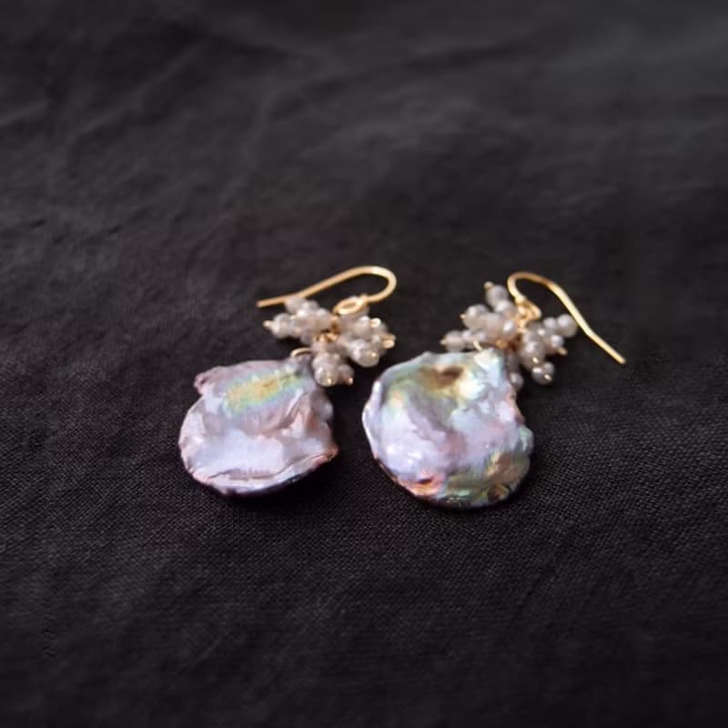【K14gf】BIG Petal Pearl Earrings Labradorite 【ice gray】