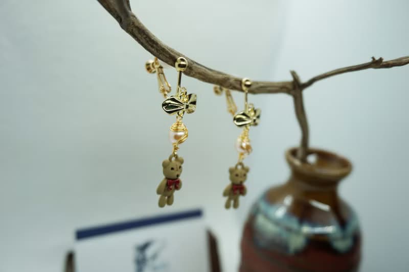 飛機耳 / 原創耳飾 x 金屬線創作 / 【少女熊可愛 - 螺旋耳夾版】