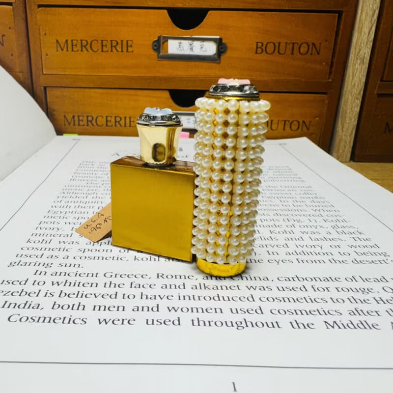 50年代帶鑽、珍珠、小花 香水瓶口紅組