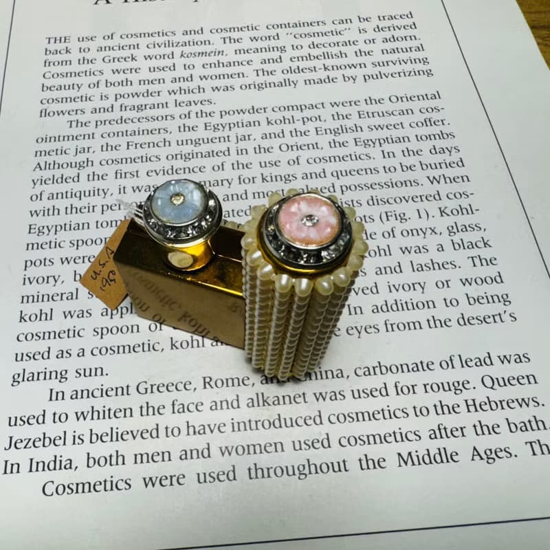 50年代帶鑽、珍珠、小花 香水瓶口紅組