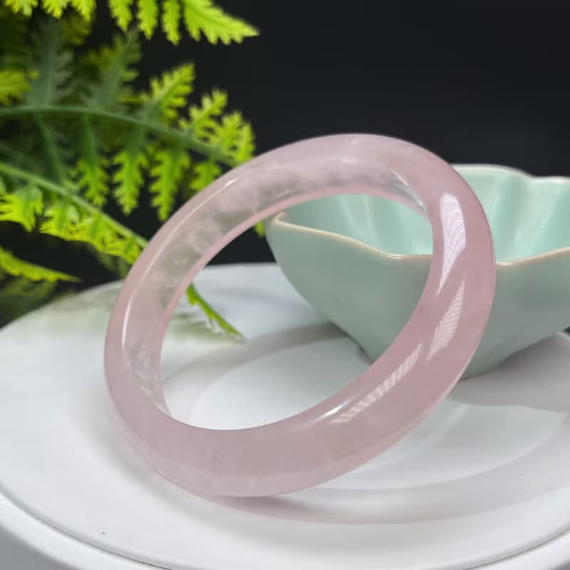 淺色粉晶手镯 60+MM 玫瑰水晶冰飄星光石英女手環 助人緣增強魅力
