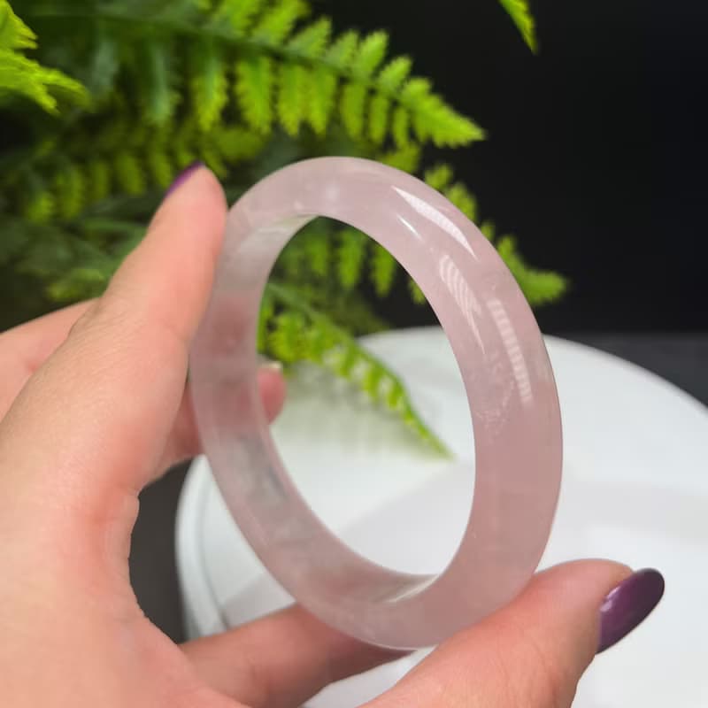 淺色粉晶手镯 60+MM 玫瑰水晶冰飄星光石英女手環 助人緣增強魅力