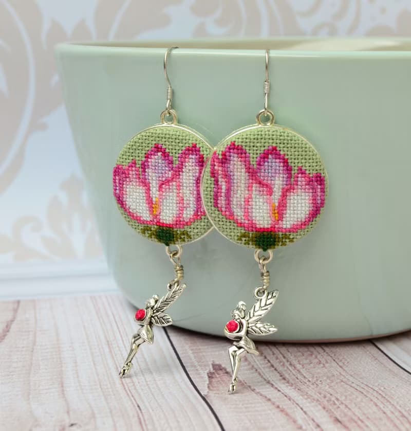 粉色花朵刺繡耳環 十字繡自然飾品 仙氣十足