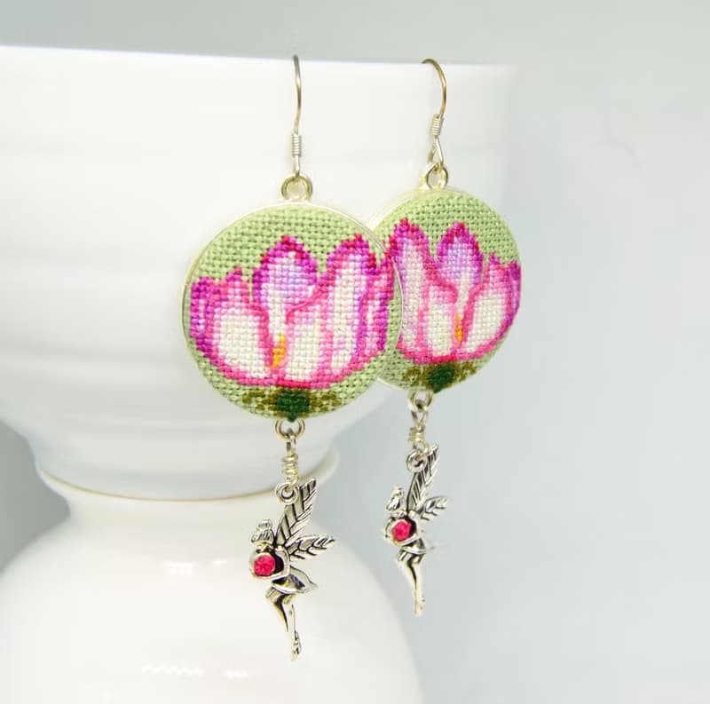 粉色花朵刺繡耳環 十字繡自然飾品 仙氣十足