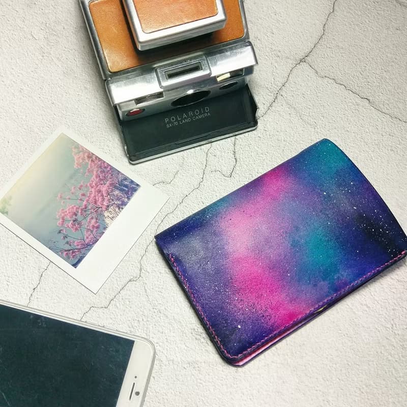 心中的小宇宙-星空染手工真皮護照夾