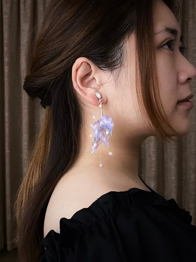 施華洛世奇水晶 極光羽翼長耳環