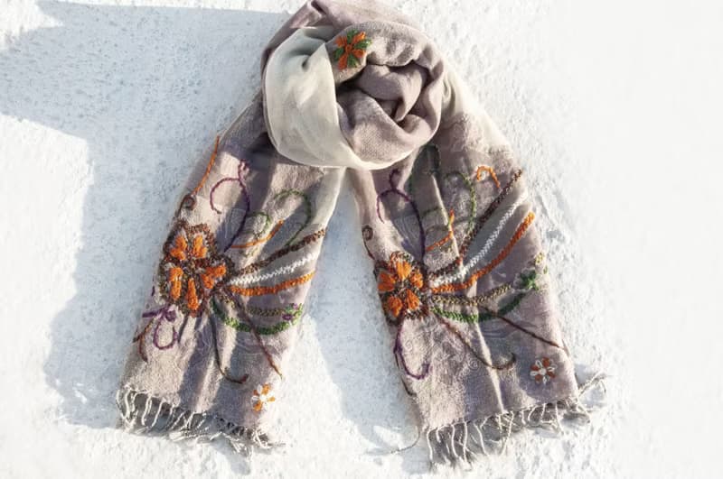 喀什米爾Cashmere刺繡羊毛披肩 針織圍巾 刺繡圍巾 克什米爾-花朵