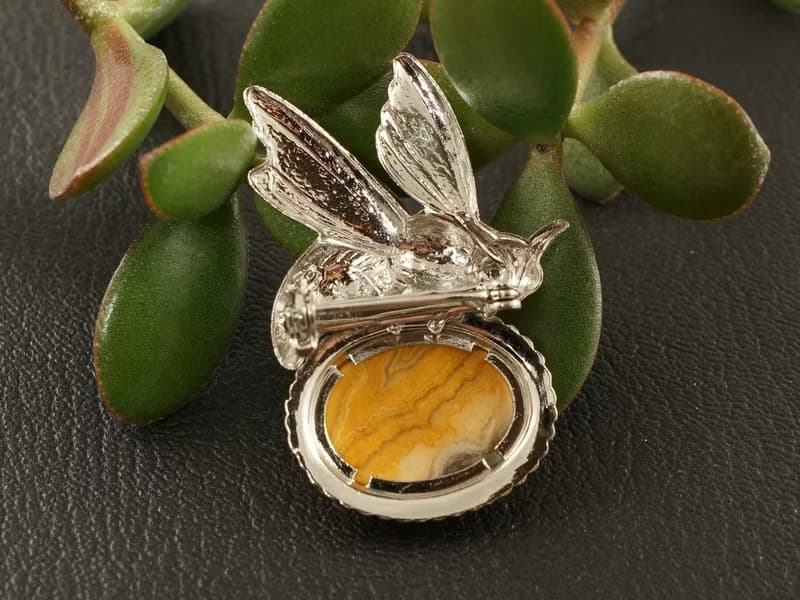 Ochre Honey Yellow Lace Agate Stone Silver Bee Insect Brooch Pin Woman Jewelry