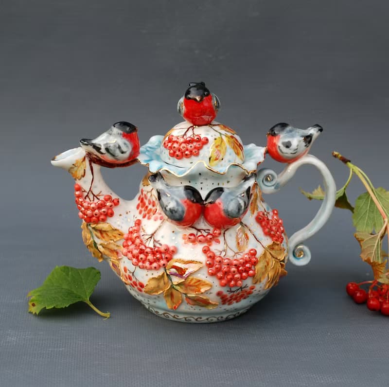 Porcelain Art teapot Birds figurines Rowan berries Bullfinch Sculpture 美麗的茶壺