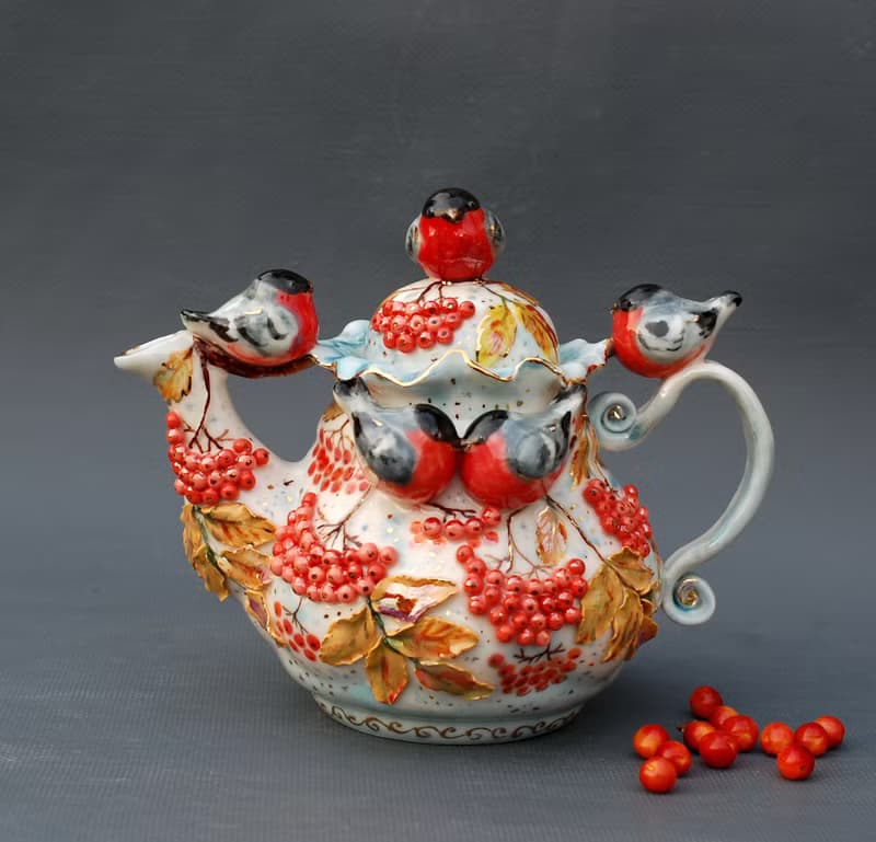 Porcelain Art teapot Birds figurines Rowan berries Bullfinch Sculpture 美麗的茶壺