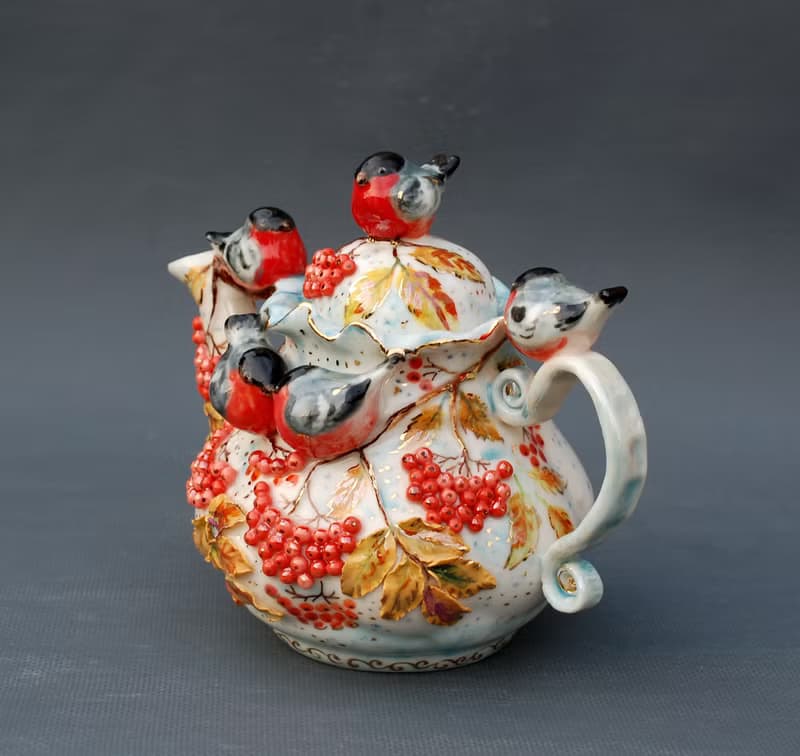 Porcelain Art teapot Birds figurines Rowan berries Bullfinch Sculpture 美麗的茶壺
