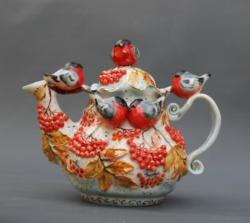Porcelain Art teapot Birds figurines Rowan berries Bullfinch Sculpture 美麗的茶壺