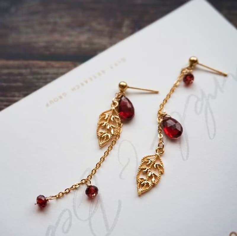 天然石榴石水晶鏤空樹葉日系Agete風格優雅耳環耳夾生日禮物