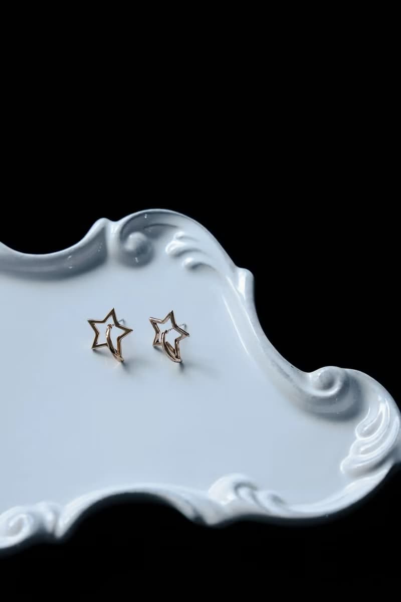 COR-DATE / UNISEX / 星星線條耳環