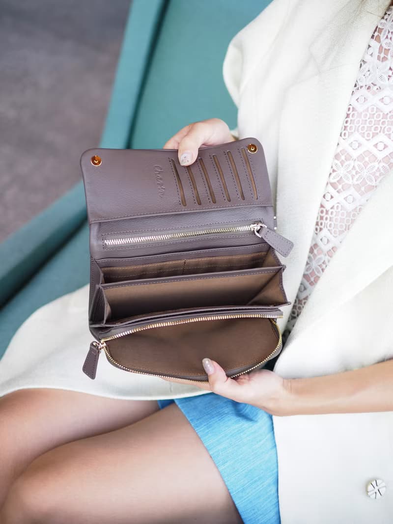 Mousse wallet (Ash grey) : Long wallet, Soft leather wallet, Grey