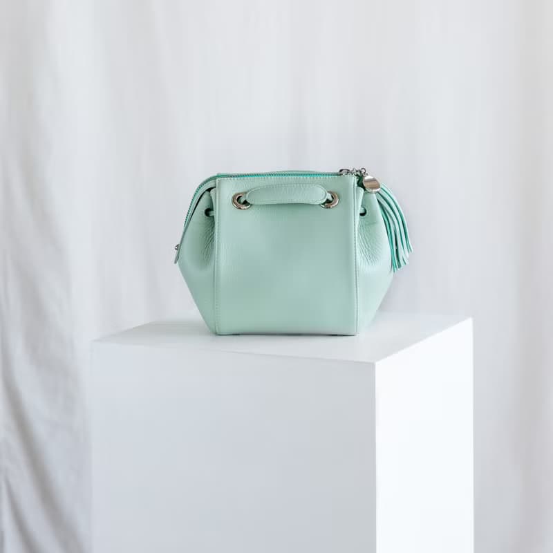 CUDDLE BAG - CUTE MINIMAL CROSS BODY LEATHER BAG- MINT GREEN
