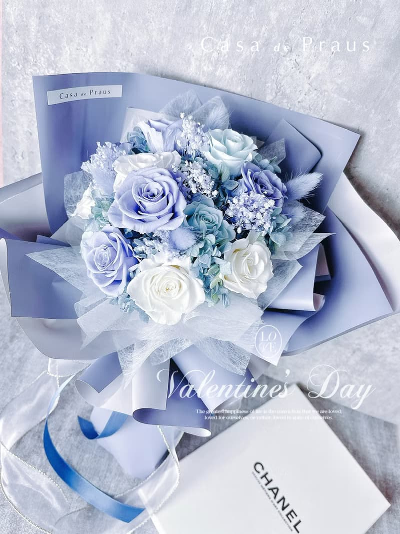 朦朧柔美霧藍永生花花束