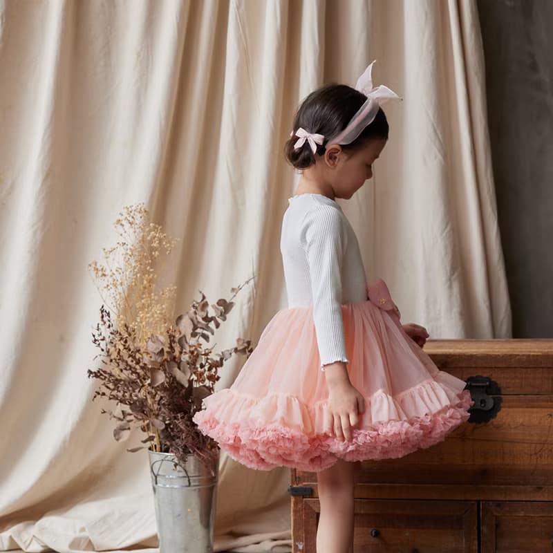 夢幻洋裝系列-名為艾絲特的恆星