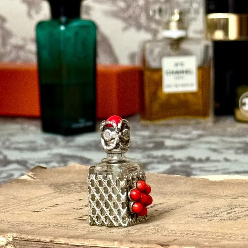 50750-絕美法國古董純銀鑲嵌紅珊瑚香水瓶