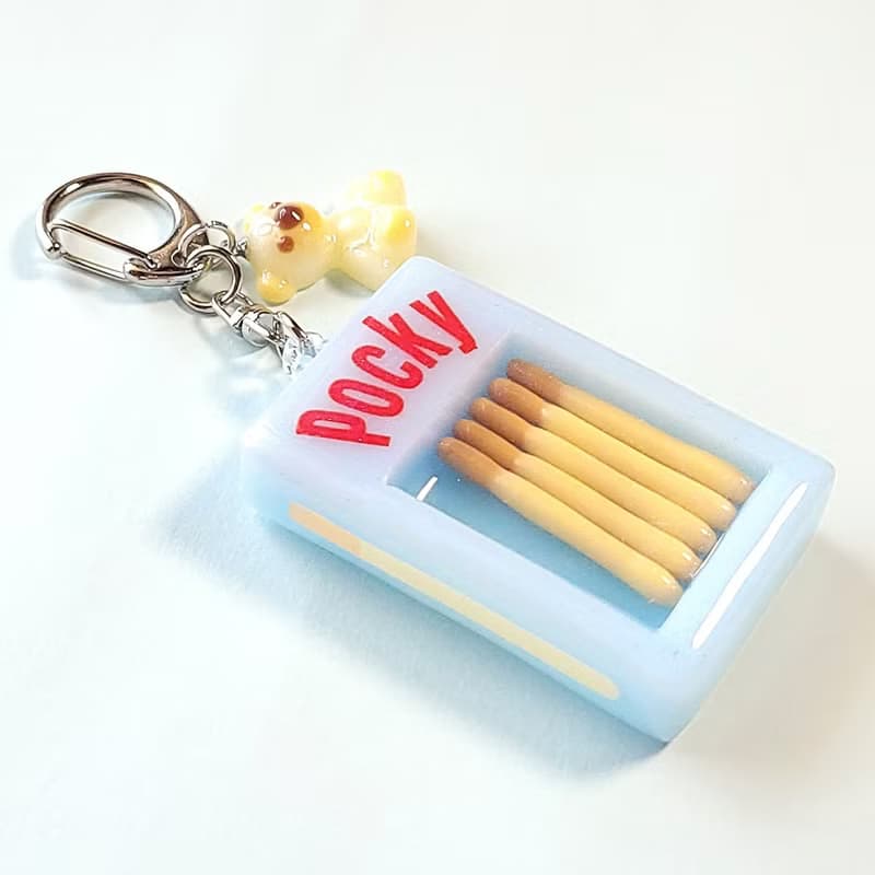 個人化 蕃薯Pocky搖搖樂+小熊巧克力 鑰匙圈 英文名字 Shaker