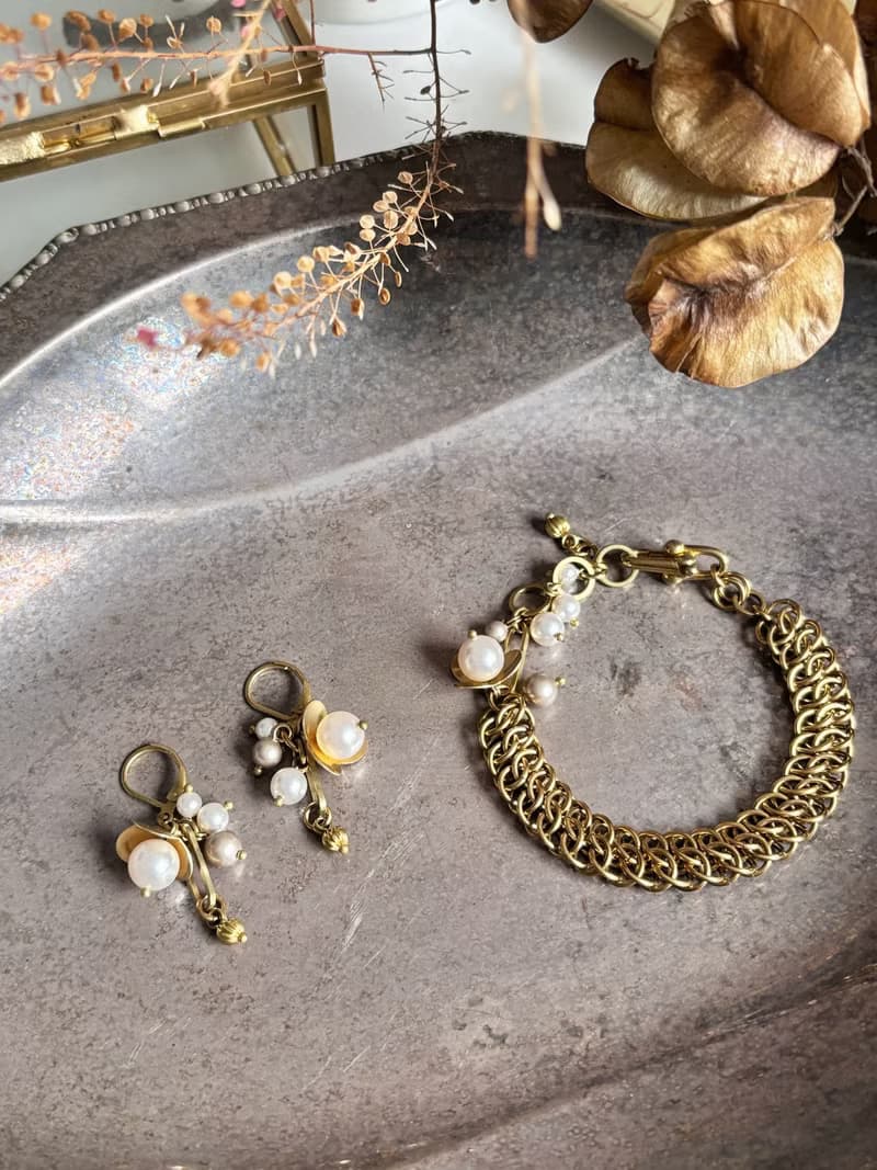 黃銅花朵珍珠手鍊