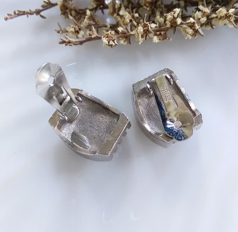Vintage Jewelry 西洋古董飾品 Napier 銀色調 簡約寬版 夾式耳環