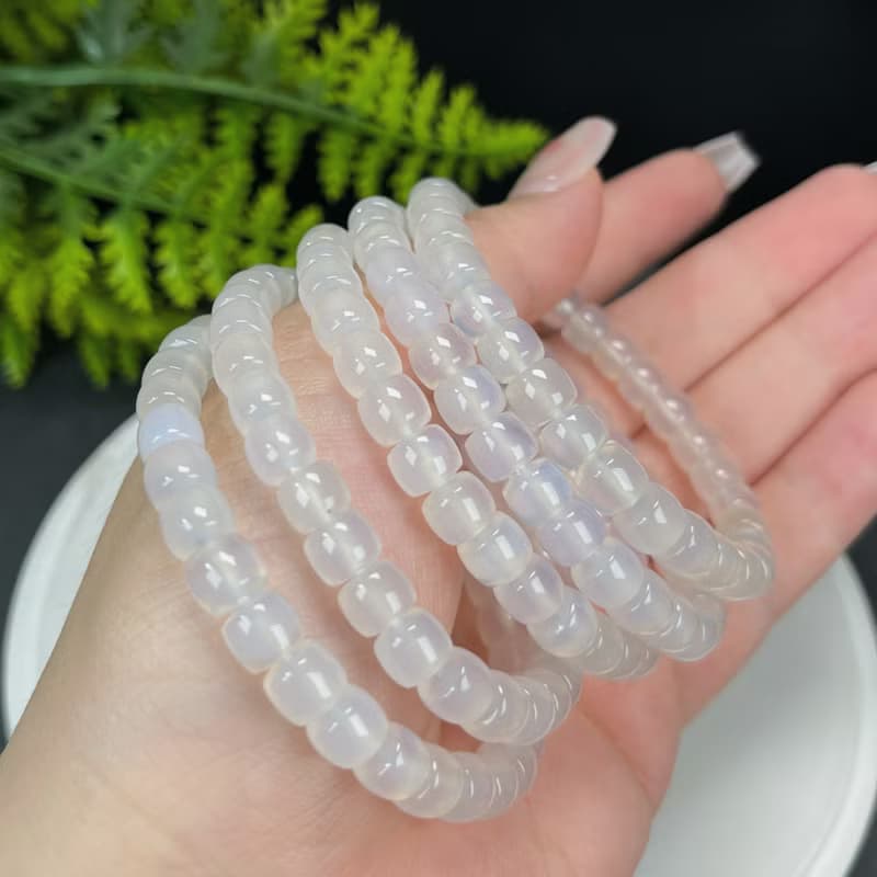 天然白色瑪瑙手串冰透起光直切桶珠荔枝凍疊戴單圈女靈動優美7mm
