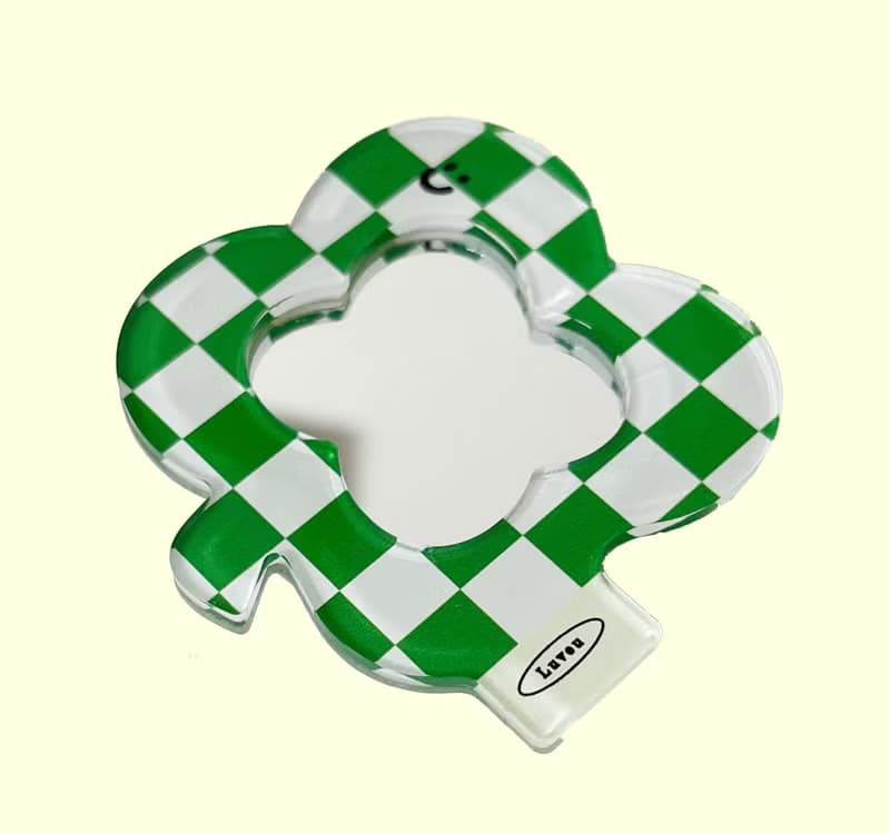Four-leaf clover checkerboard mirror transparent case