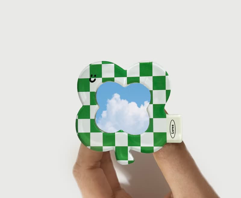 Four-leaf clover checkerboard mirror transparent case