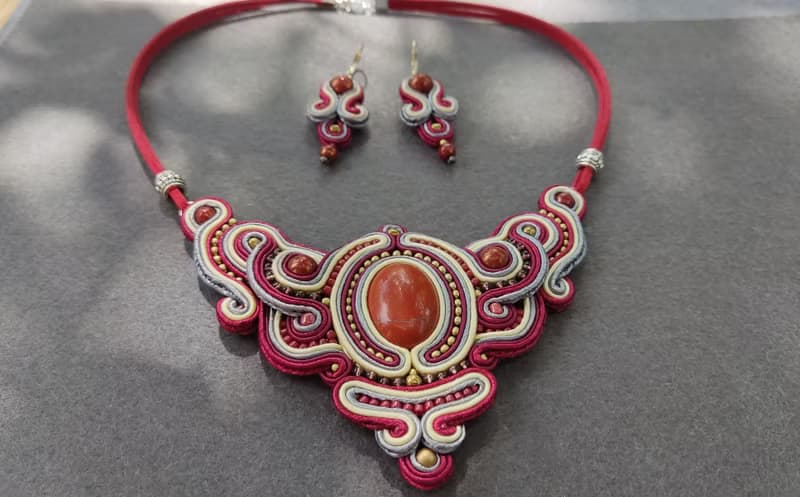 紅色項鍊和耳環 Red Jasper Necklace Jewelry set, stone soutache embroidered, New Year