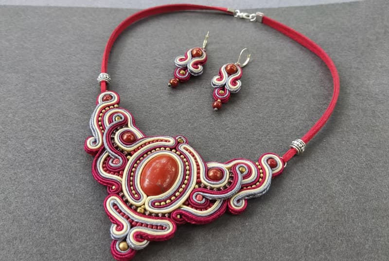 紅色項鍊和耳環 Red Jasper Necklace Jewelry set, stone soutache embroidered, New Year