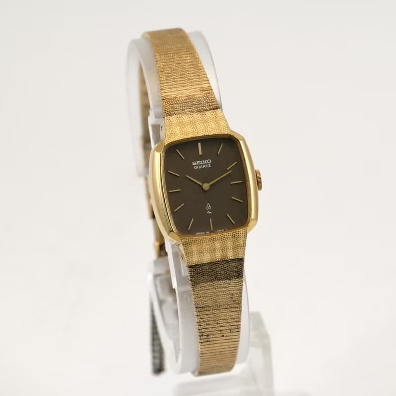 送料無料 SEIKO 女性用腕時計 クォーツ ブラウン 1978年製造 金メッキ劣化 手錶 古董錶 復古手錶 日本直送