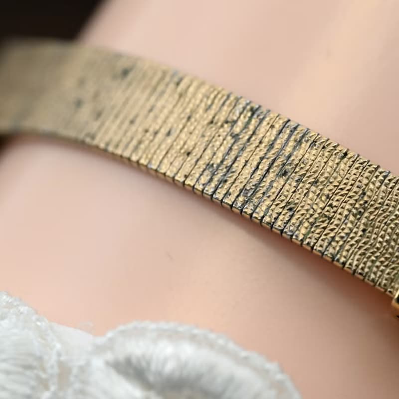 送料無料 SEIKO 女性用腕時計 クォーツ ブラウン 1978年製造 金メッキ劣化 手錶 古董錶 復古手錶 日本直送