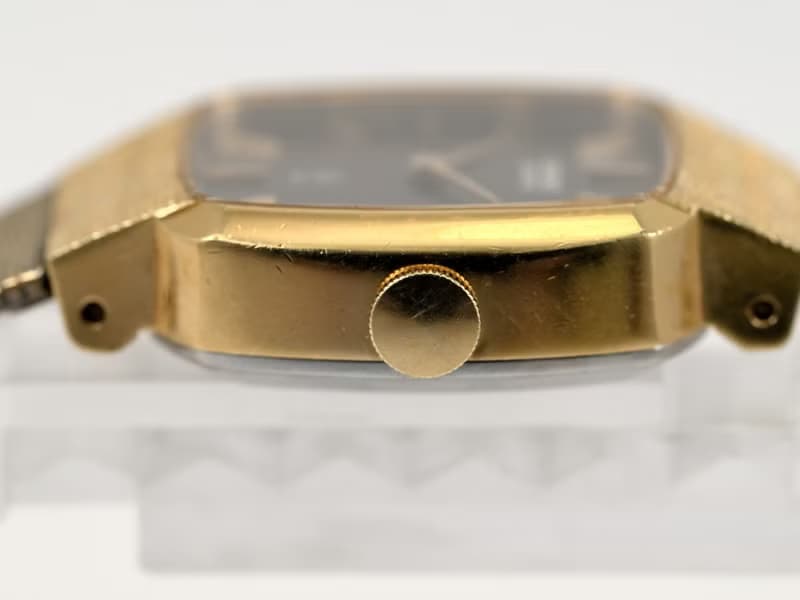 送料無料 SEIKO 女性用腕時計 クォーツ ブラウン 1978年製造 金メッキ劣化 手錶 古董錶 復古手錶 日本直送
