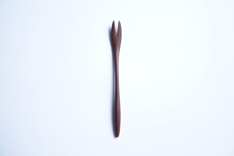 木の和菓子フォーク, ウォルナット