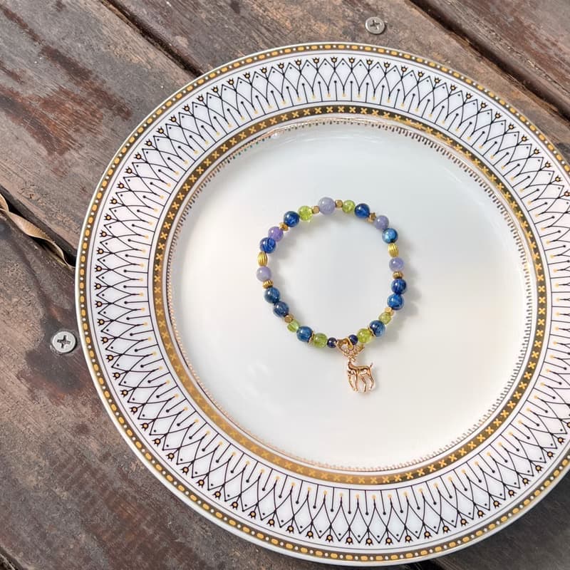 【湖水畔雄鹿挺身守護】橄欖石 坦桑石 藍晶石 水晶手鍊