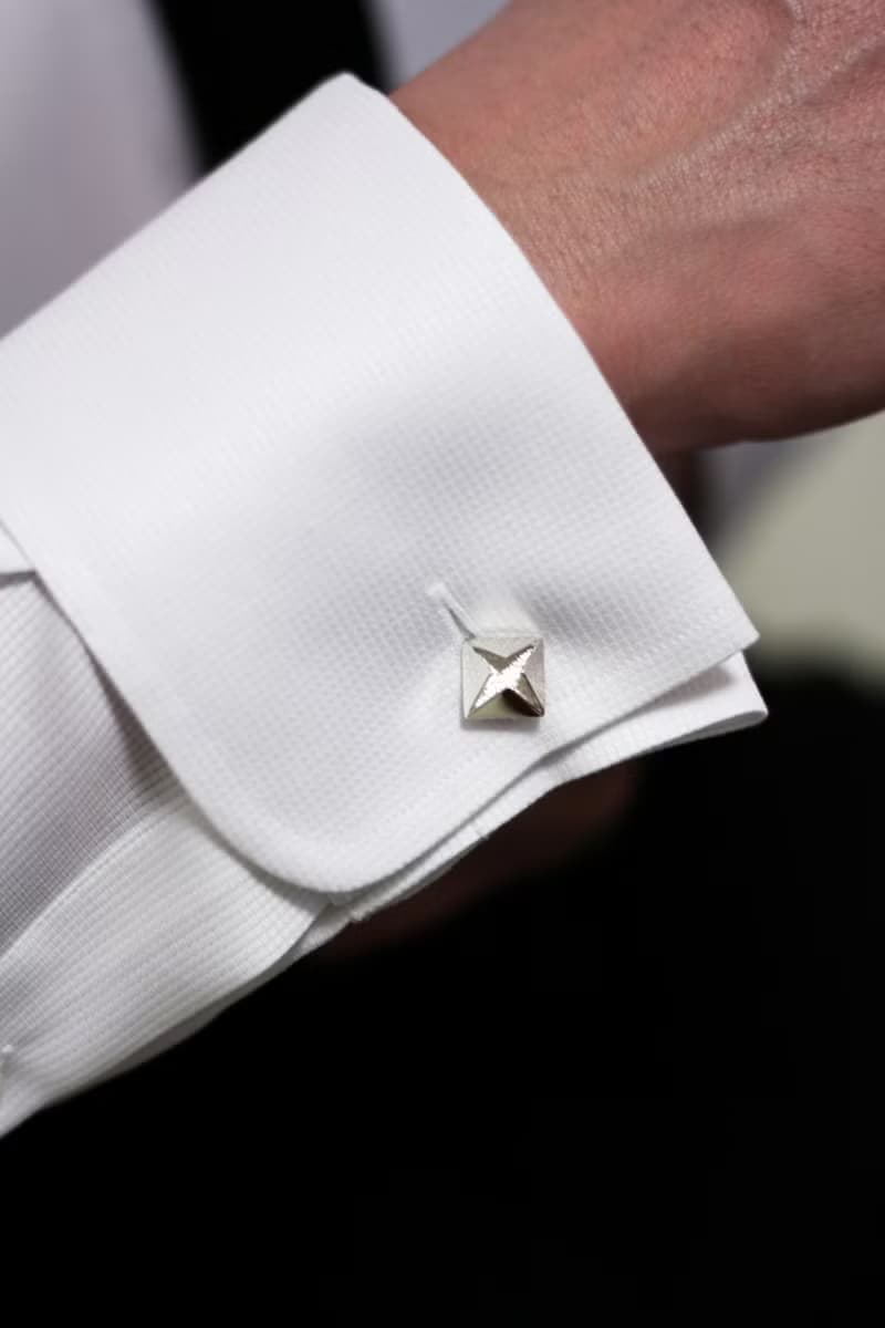 型格立體鑽石形鉑金袖扣