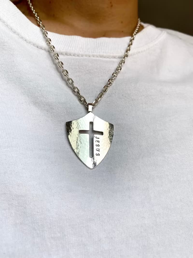 MIH  金工首飾|心上十架-盾牌  純銀項鏈 Cross shield necklace