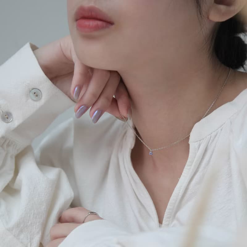 丹泉石單鑽純銀項鍊 | 誕生石系列_12月誕生石 | 生日。禮物