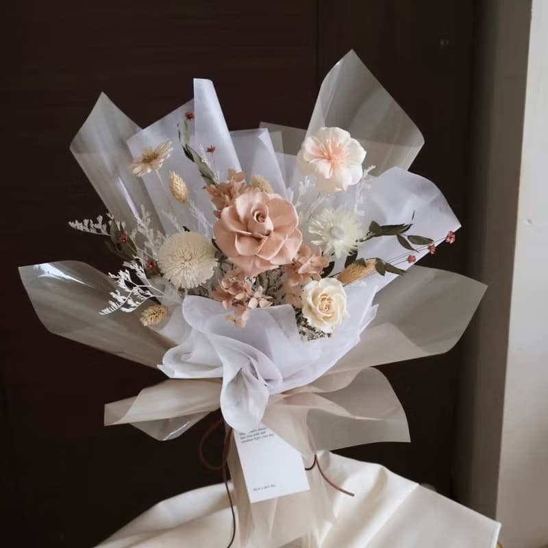 兩款尺寸情人節玫瑰花束 杏仁奶茶色 擴香花束 生日 週年禮物