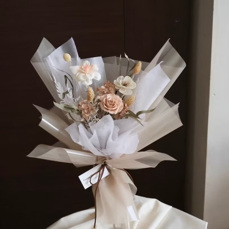 兩款尺寸情人節玫瑰花束 杏仁奶茶色 擴香花束 生日 週年禮物